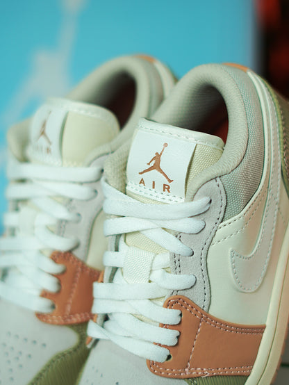 Air Jordan Retro 1 Low "Milan"
