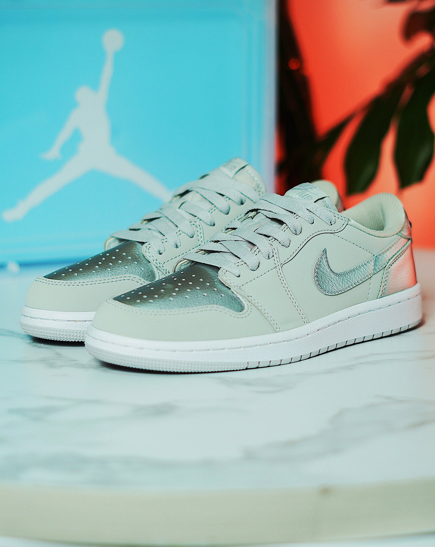 Nike Air Jordan 1 Low OG - Plateado Metalizado