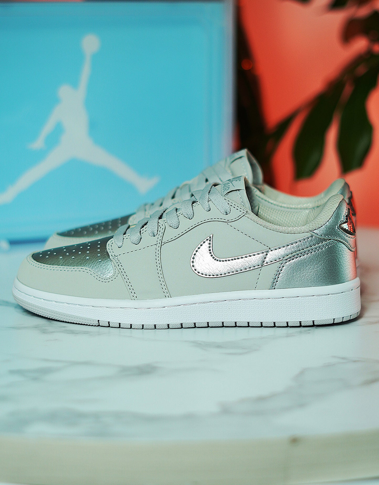 Nike Air Jordan 1 Low OG - Plateado Metalizado