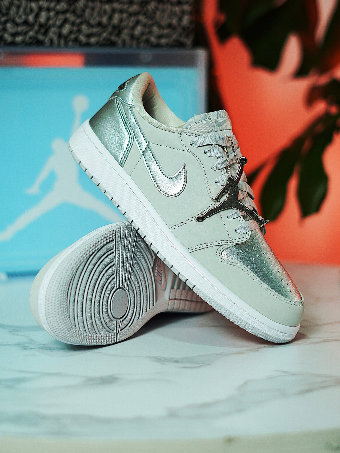 Nike Air Jordan 1 Low OG - Plateado Metalizado