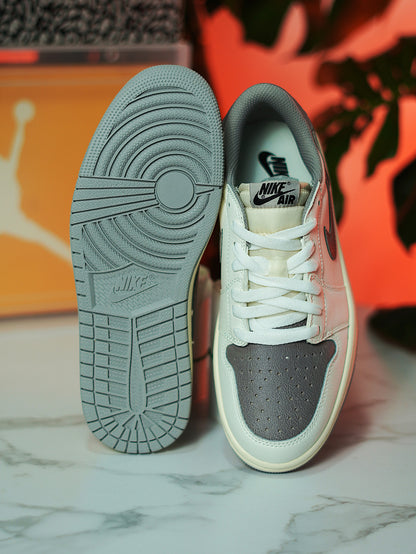 Air Jordan Retro 1 Low OG - Atmosphere Grey