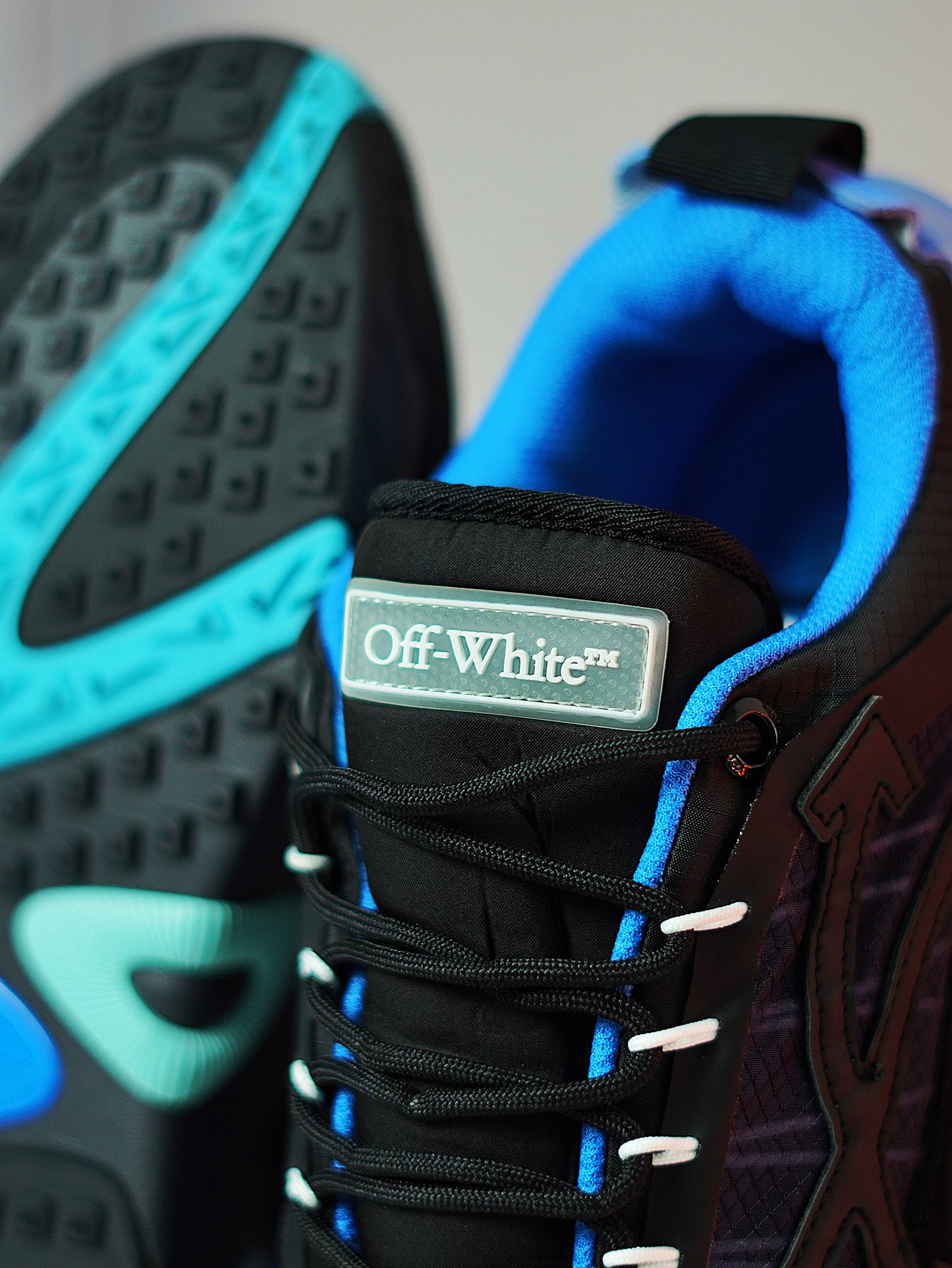 Off White ODSY 2000 - Negra Azul