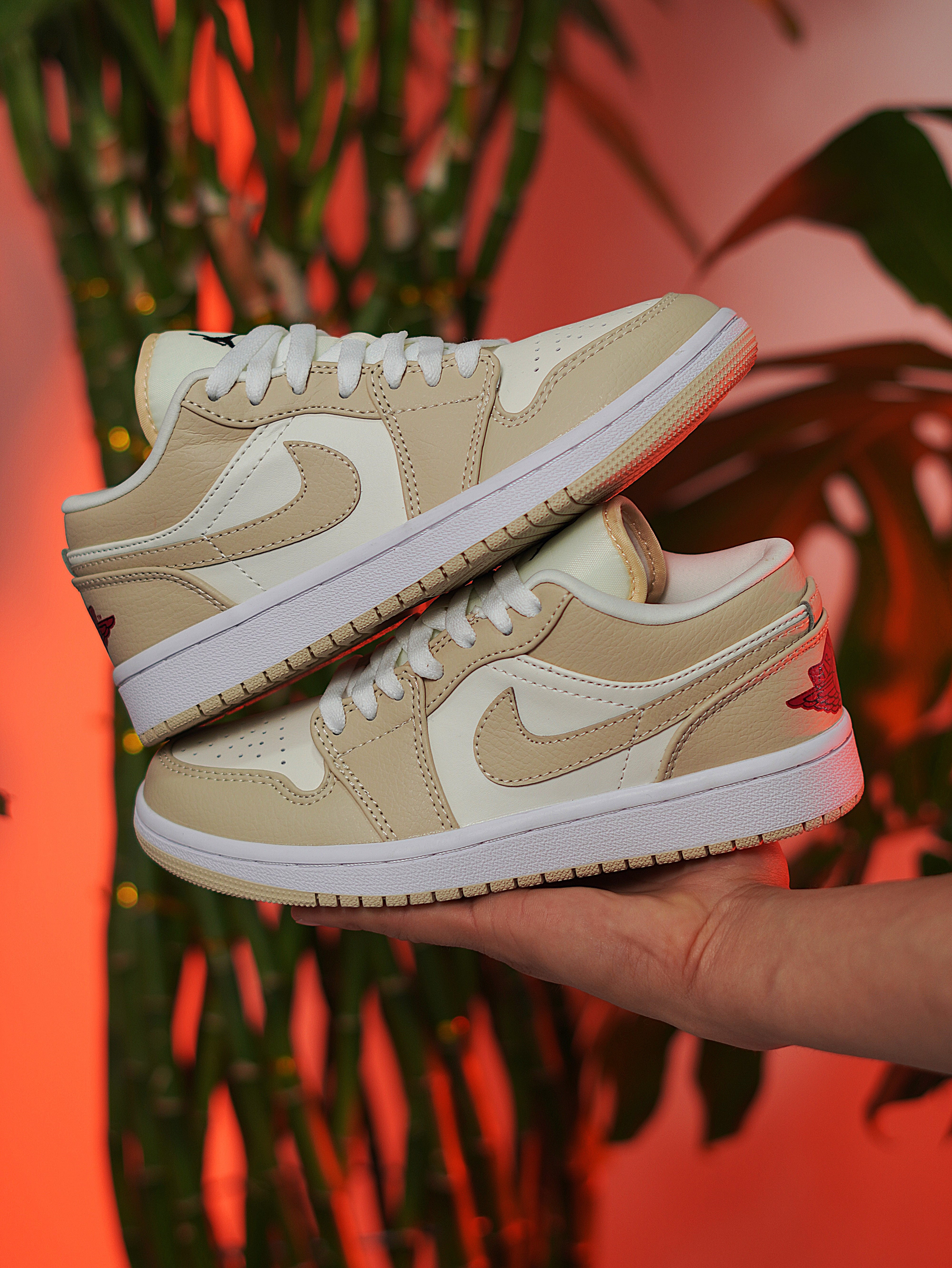Nike Air Jordan 1 Low SE Sail Rattan University - Red – SOOULSHOPP