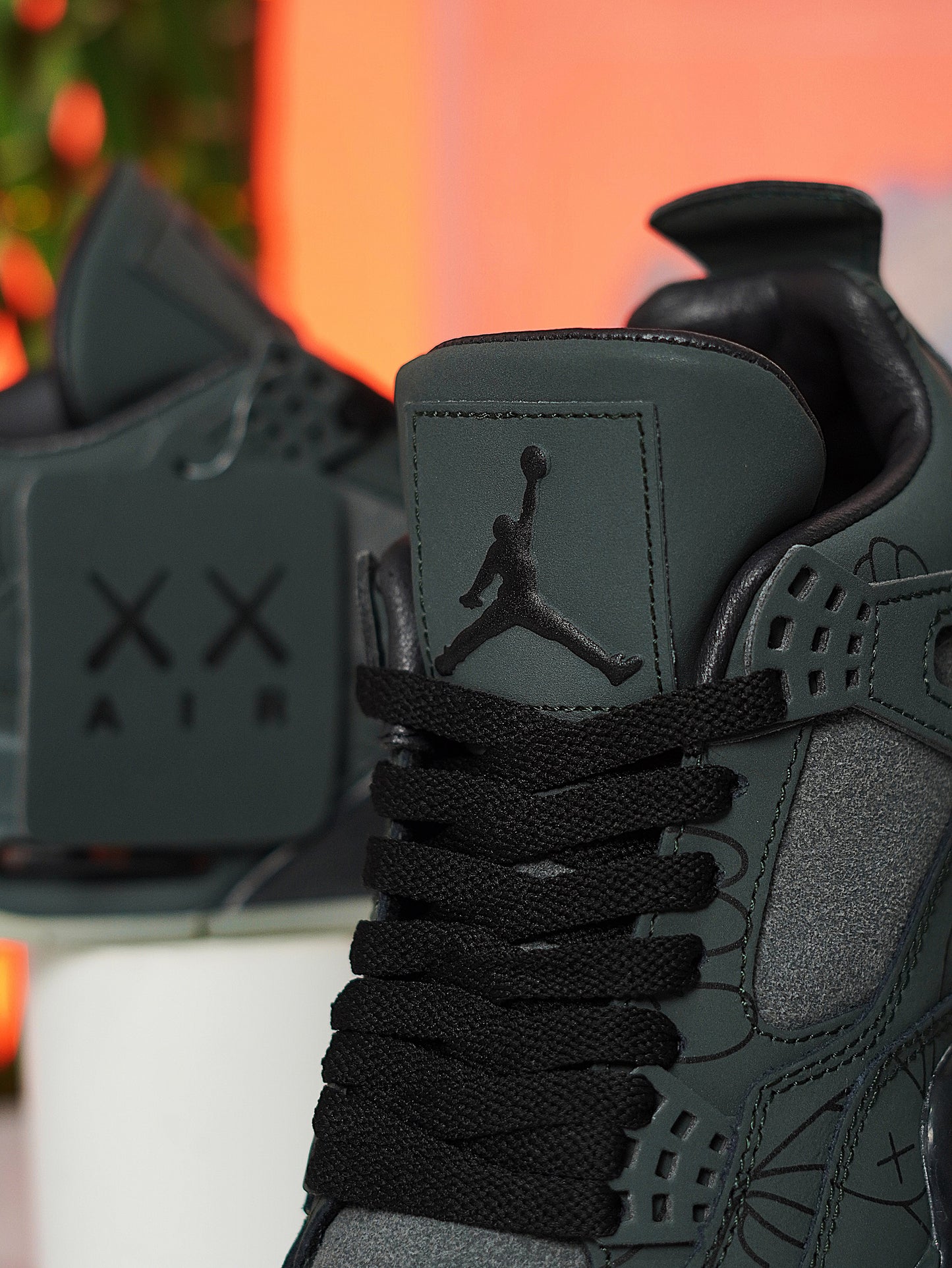 Nike Air Jordan Retro 4 x Kaws - Verde