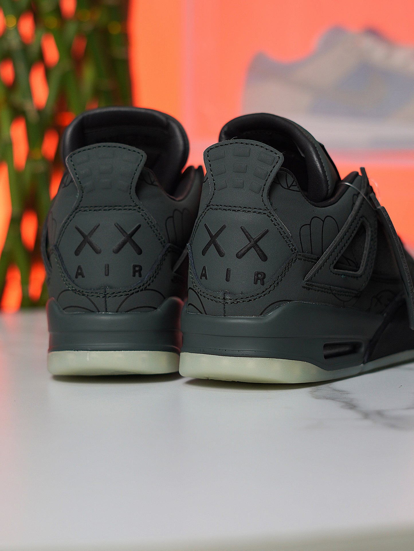 Nike Air Jordan Retro 4 x Kaws - Verde