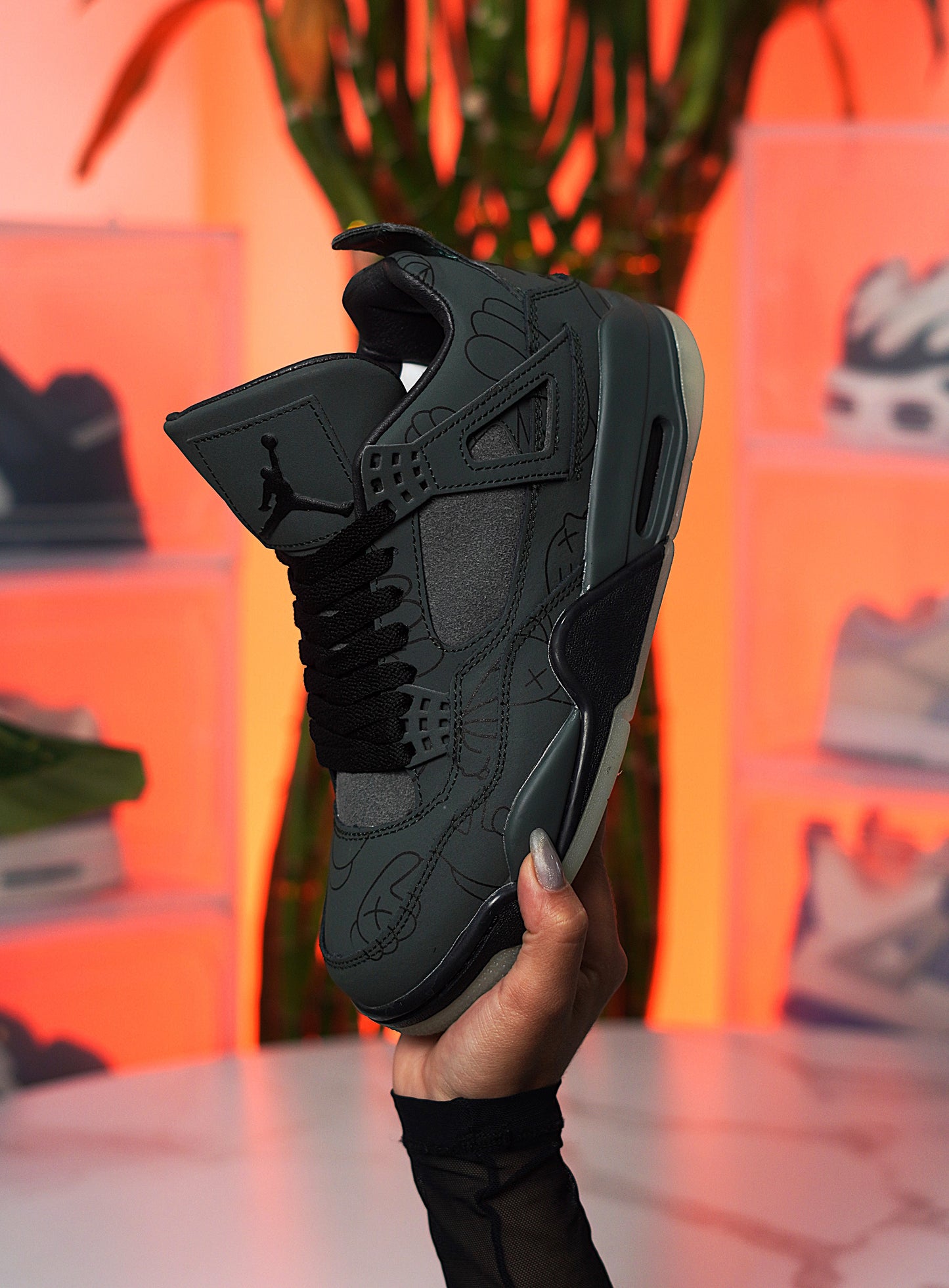 Nike Air Jordan Retro 4 x Kaws - Verde