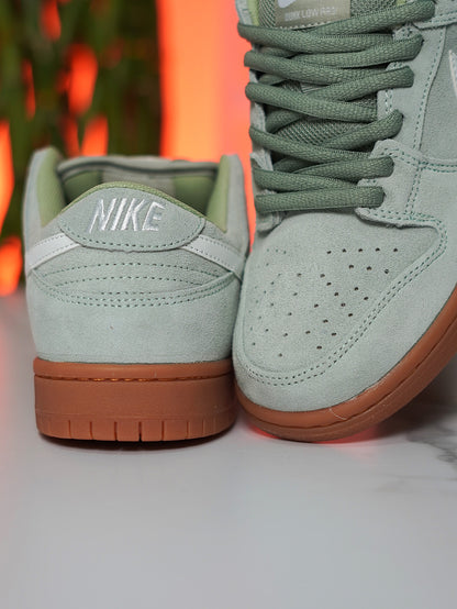Nike SB Dunk Low Pro Island Green Gum
