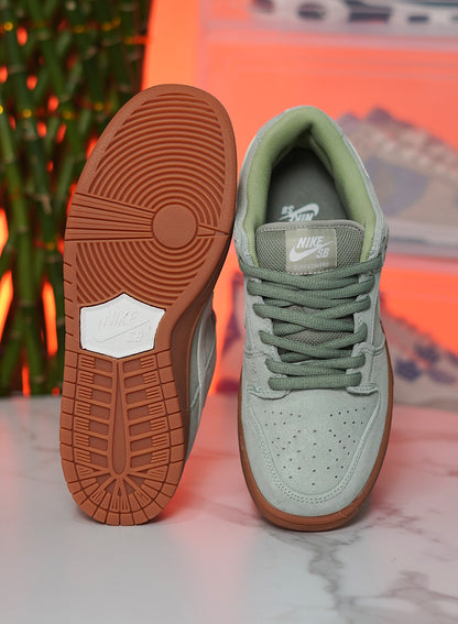 Nike SB Dunk Low Pro Island Green Gum
