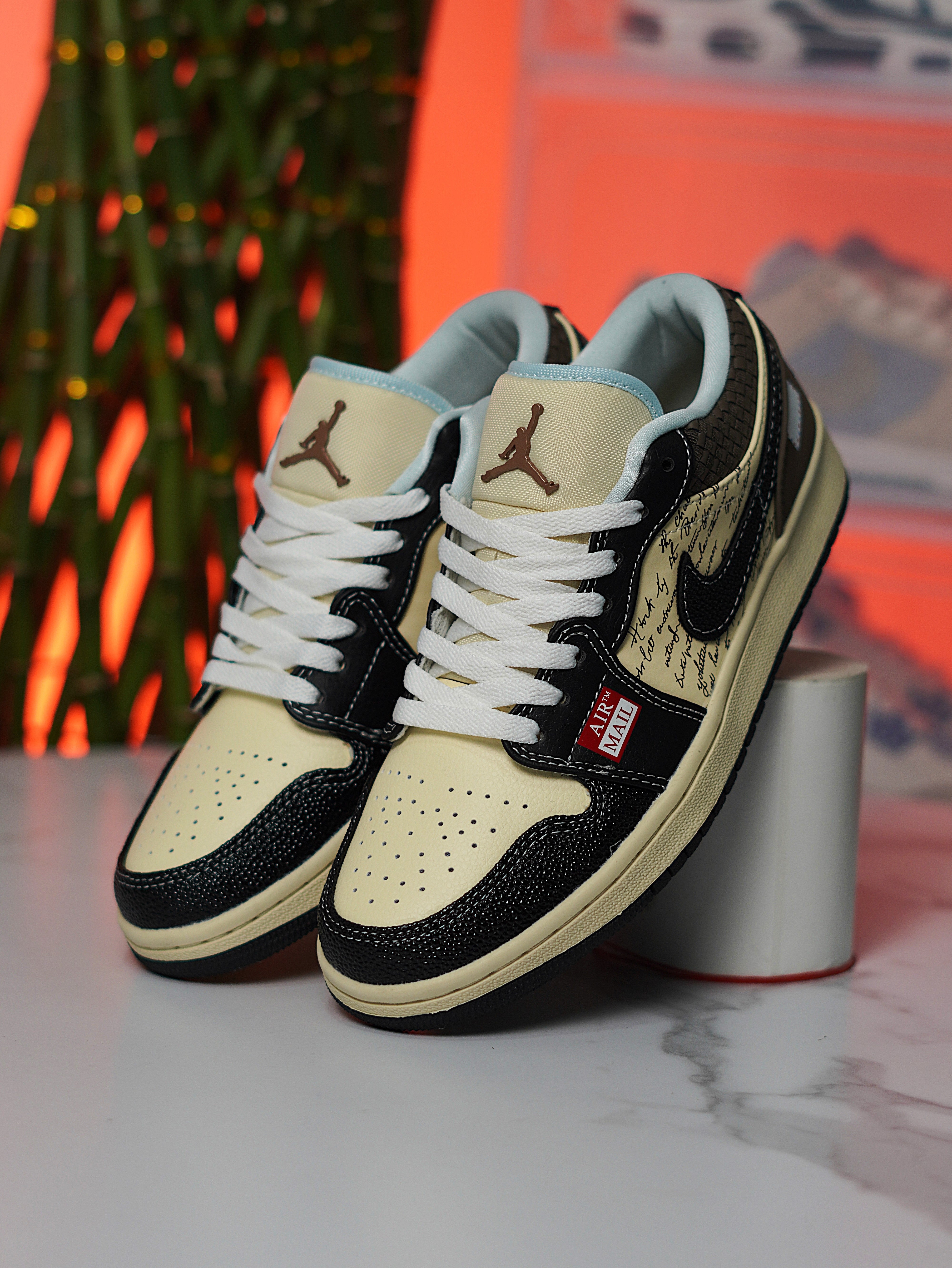 Nike Air Jordan 1 Low SE 