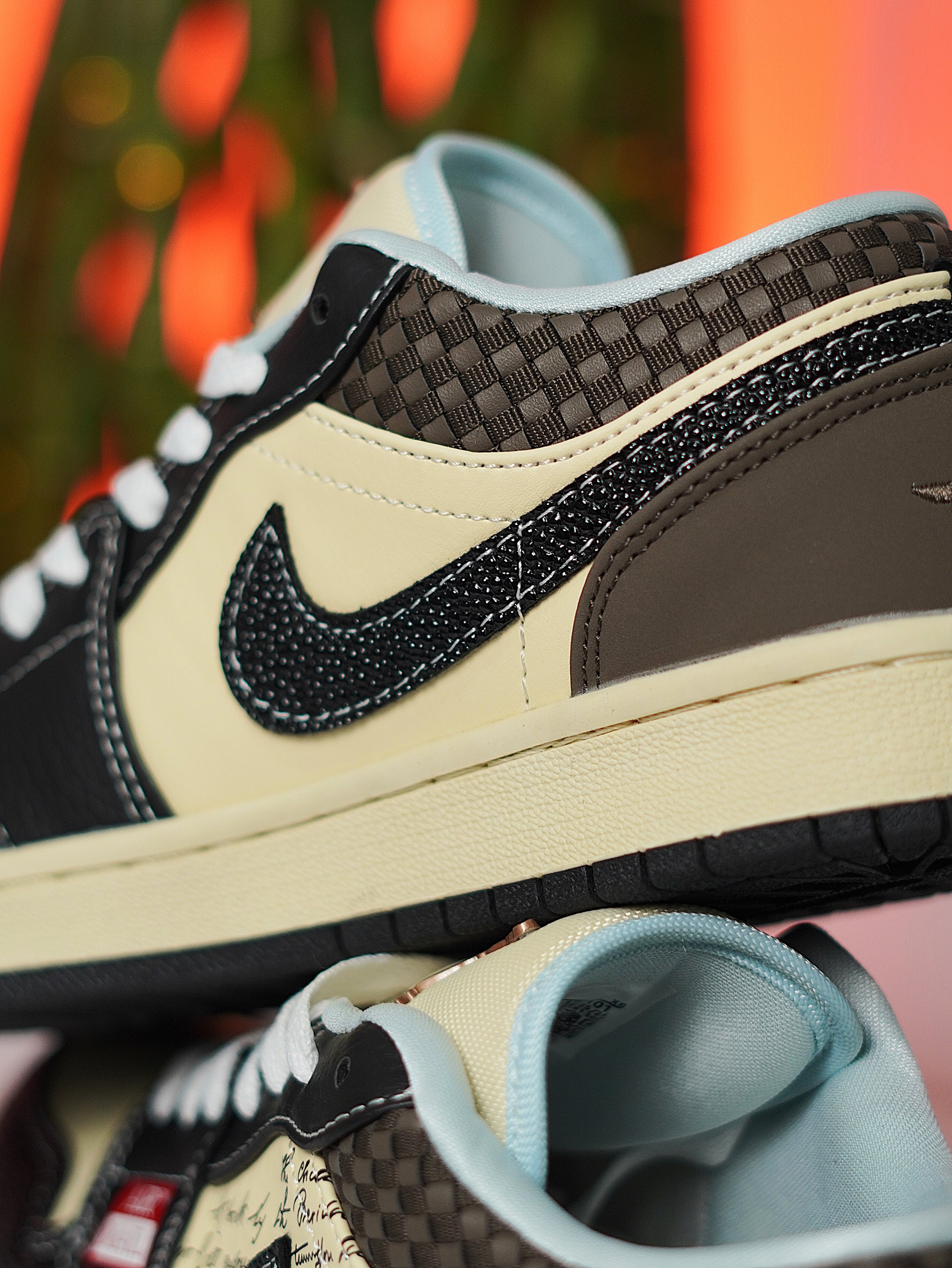 Nike Air Jordan 1 Low SE 
