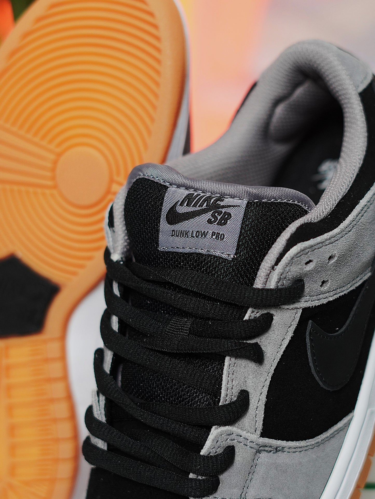 Nike SB Dunk Low "Dark Smoke" - Gris