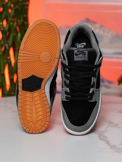 Nike SB Dunk Low "Dark Smoke" - Gris