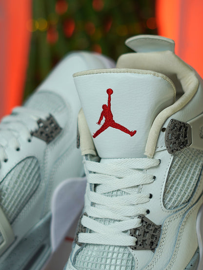 Nike Air Jordan 4 "Oreo" - Blanco
