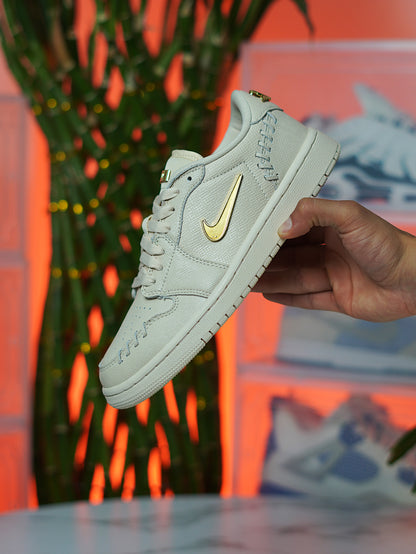 Nike Air Jordan 1 Low Method of Make Legend - Beige