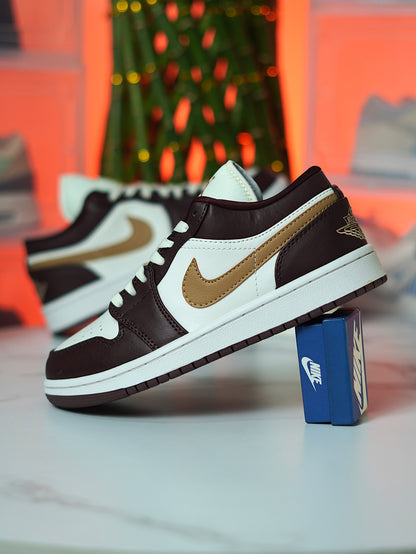 Nike Air Jordan 1 Low - Vinotinto