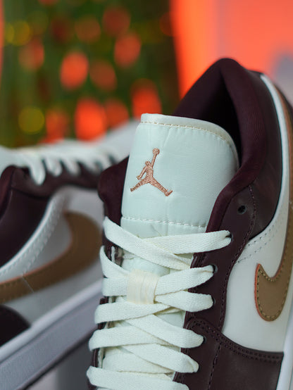 Nike Air Jordan 1 Low - Vinotinto