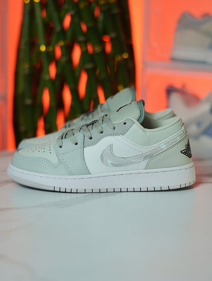 Nike Air Jordan 1 Low - Verde Claro