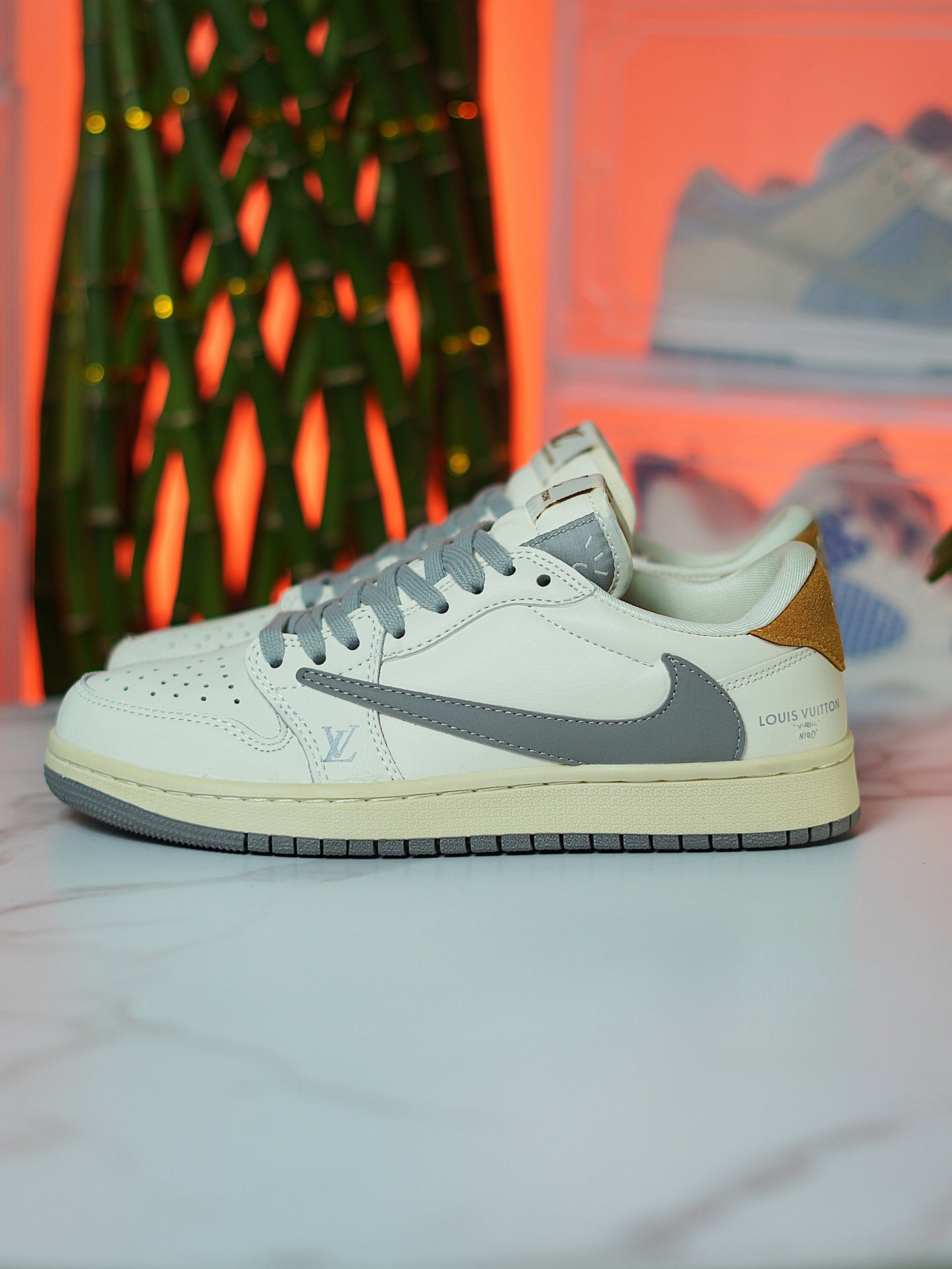 Nike Air Jordan 1 Low x Louis Vuitton - Cactus Jack "Mostaza"