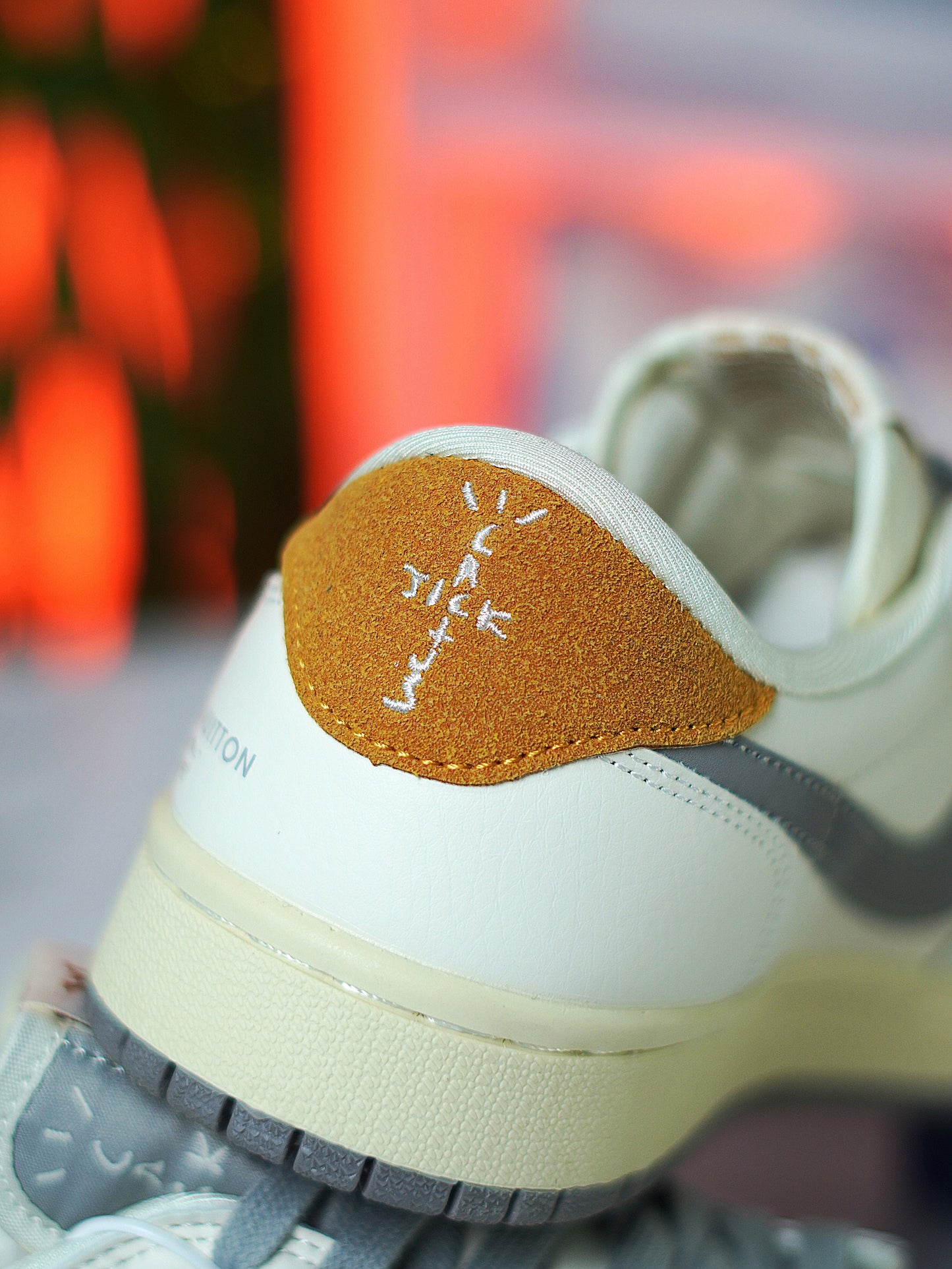 Nike Air Jordan 1 Low x Louis Vuitton - Cactus Jack "Mostaza"