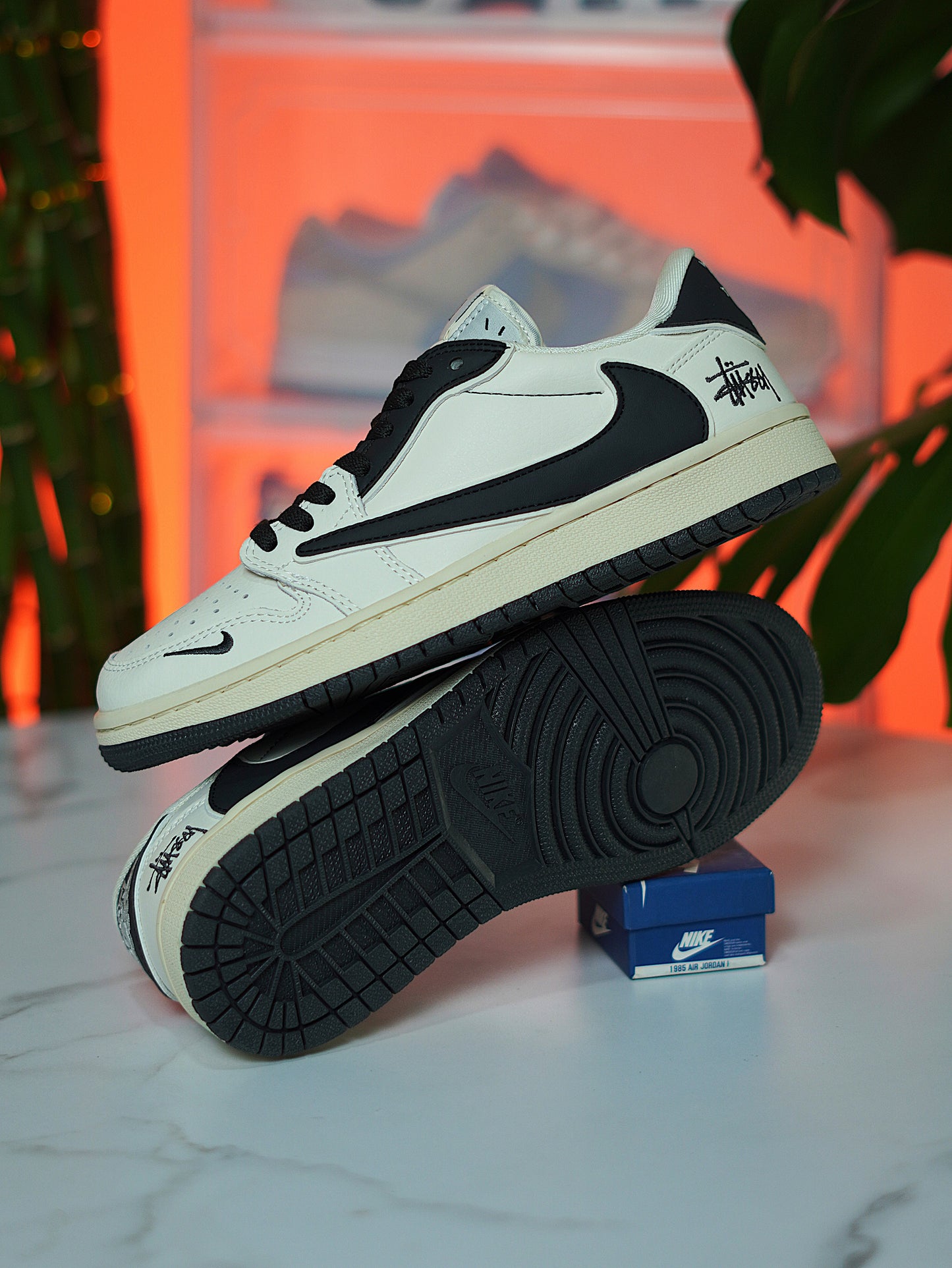 Nike Air Jordan 1 Low - Cactus Jack x Stüssy