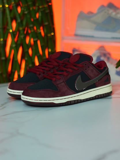 Nike SB Dunk Low "Riot Skateshop"