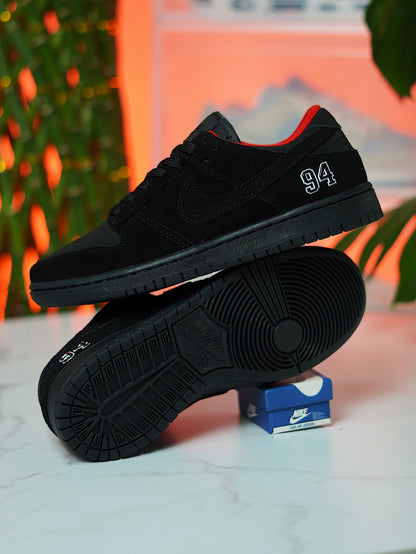 Nike SB Dunk Low x Supreme - Negro