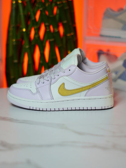 Nike Air Jordan 1 Low - Lila