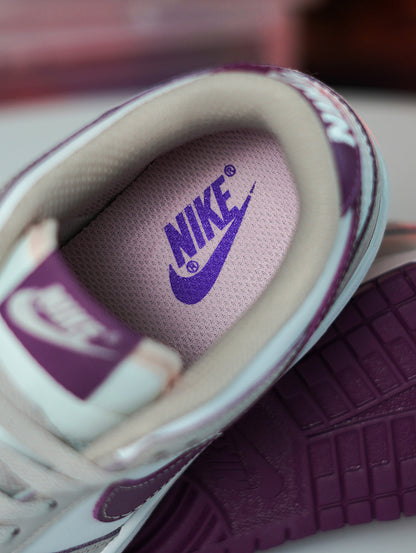 Nike Dunk Low Platinum Violet