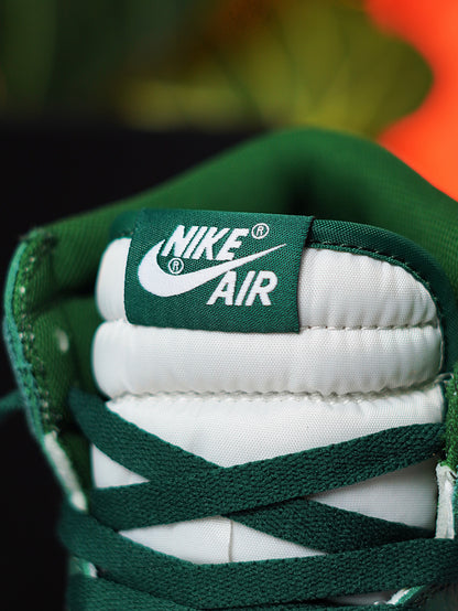 Air Jordan Retro  1 High OG "Gorge Green"