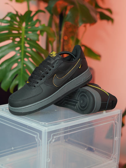 Nike Air force one "Black University Gold"