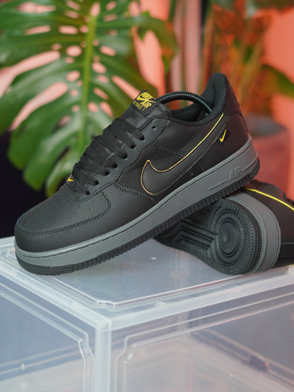Nike Air force one "Black University Gold"