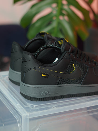Nike Air force one "Black University Gold"