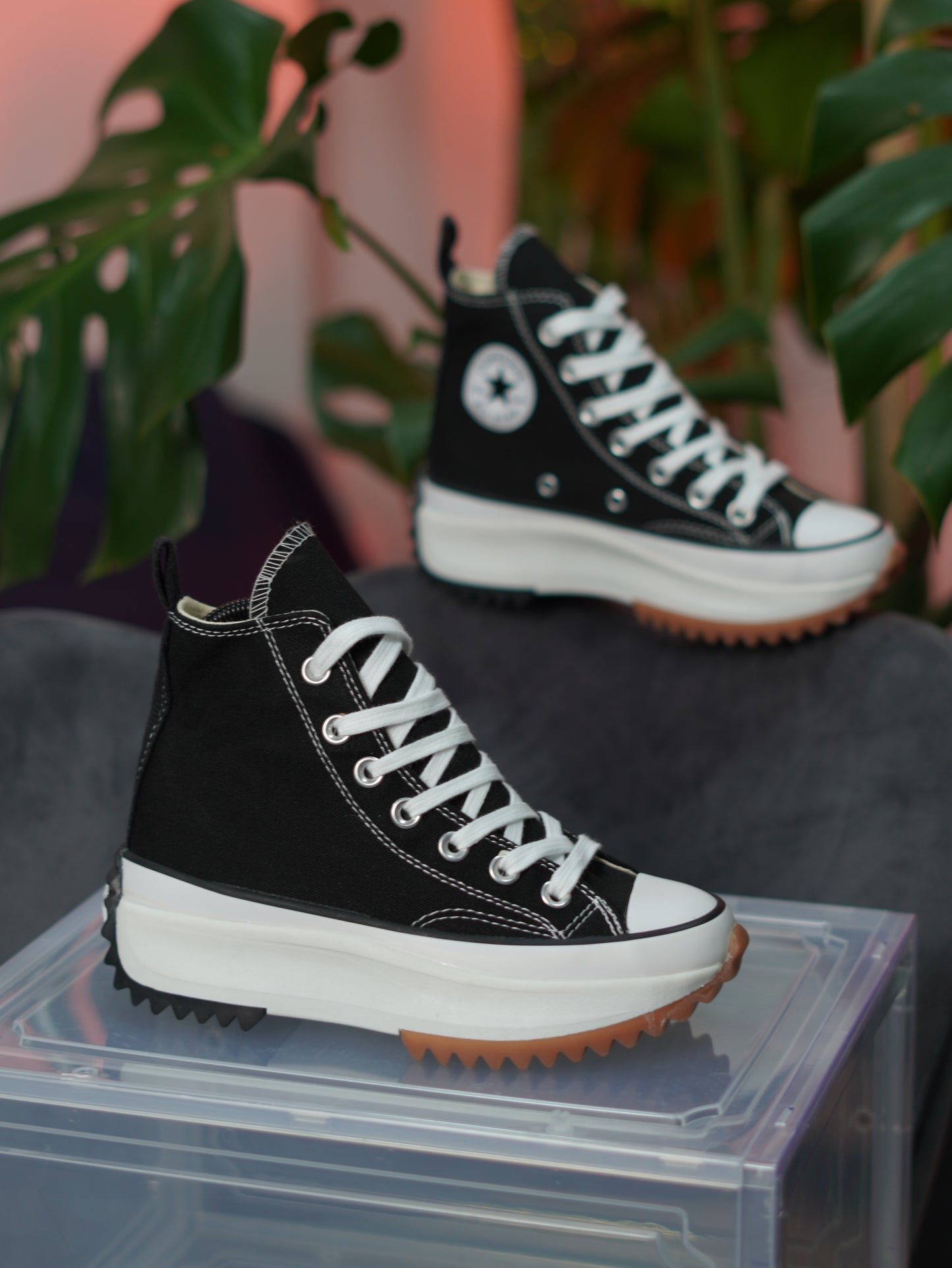 Converse Run Star Hike