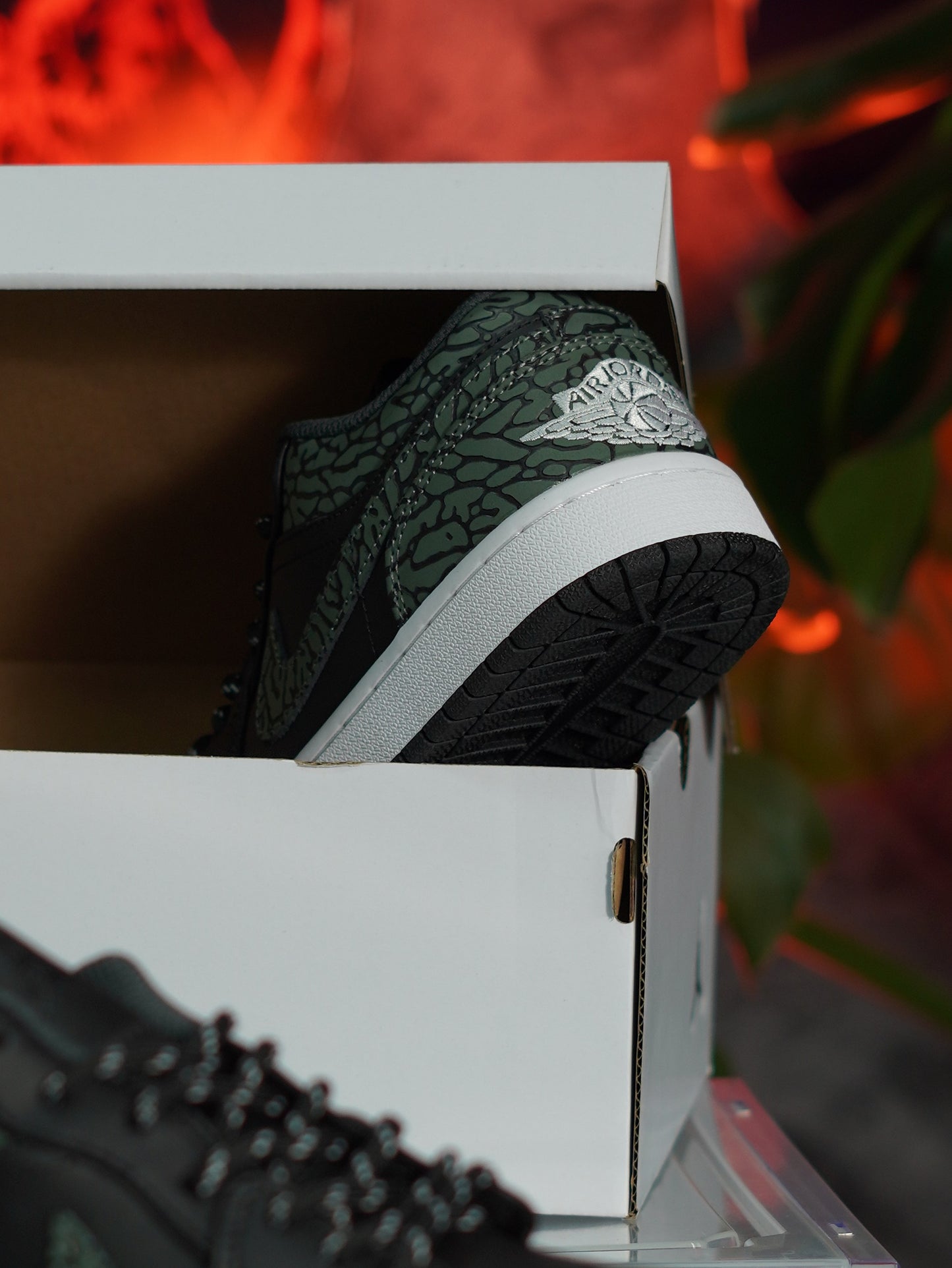 Air Jordan 1 Low SE 'Black Elephant'