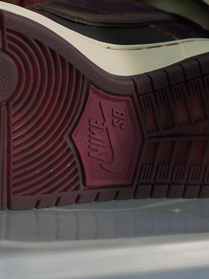 Nike SB Dunk Low Pro x Riot Skateshop