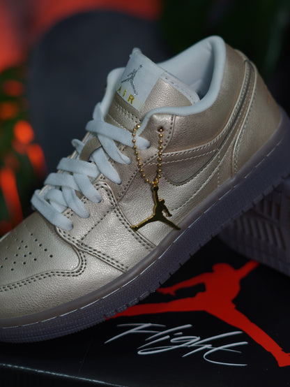 Air Jordan 1 Low - Metallic Zing