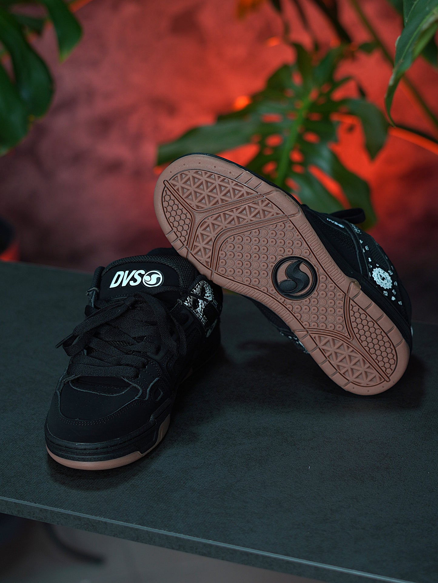 Dvs comanche black nubuck