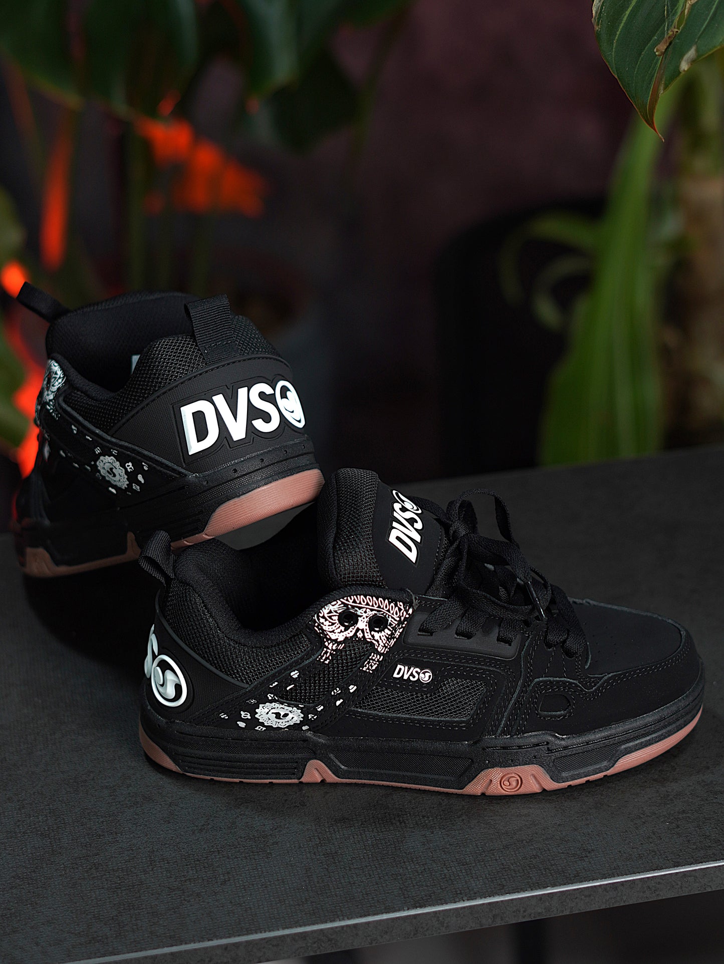 Dvs comanche black nubuck