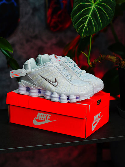 Nike shox white