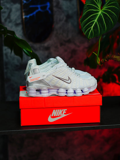 Nike shox white