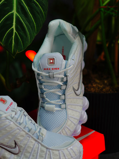 Nike shox white