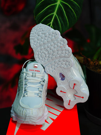 Nike shox white