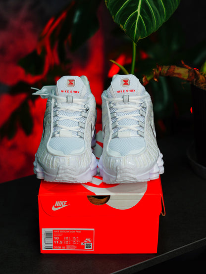 Nike shox white