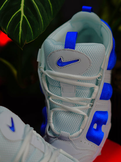 Nike Air More Uptempo Low - Blanca, azul