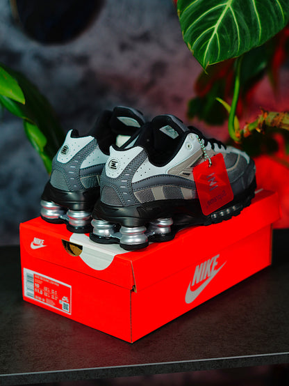 Nike shox ride 2 supreme