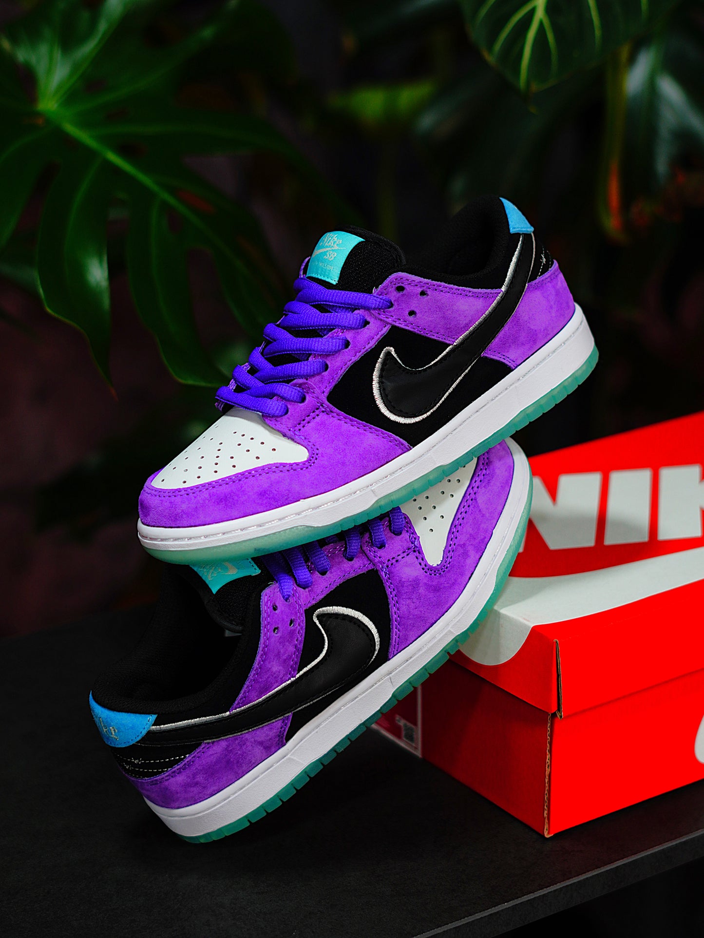 Nike Dunk SB x Hayley Wilson - Court Purple