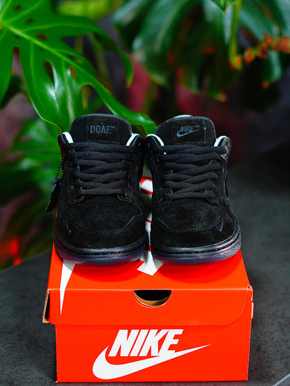 Nike Dunk Low- Ducks of a Featjer Black University of Oregon PE