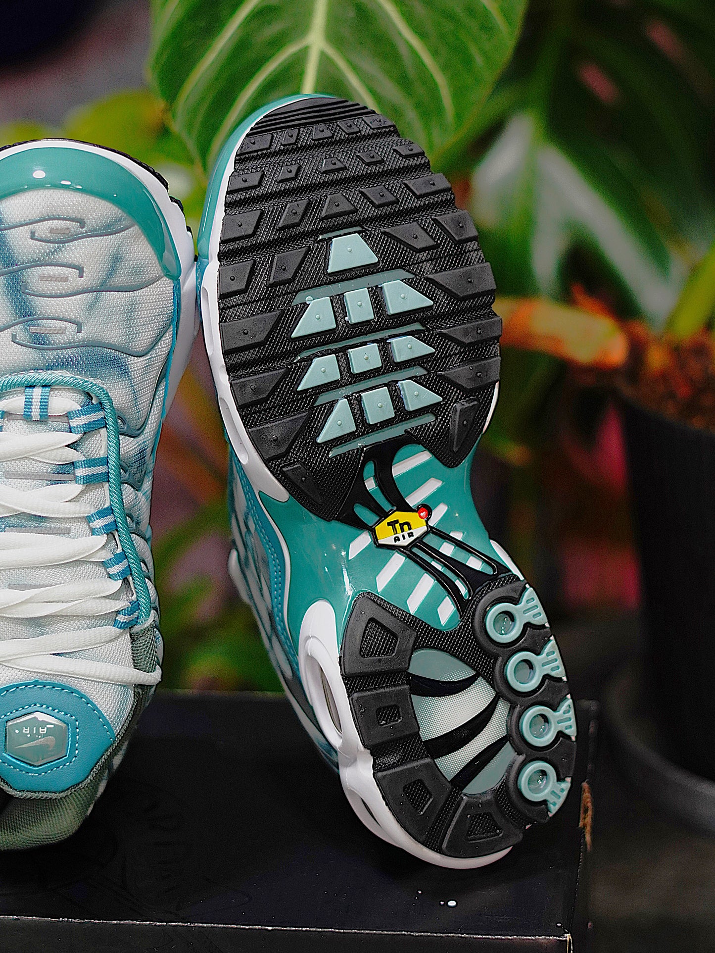 Nike Air Max TN Plus - Blanco, Azul, Gris