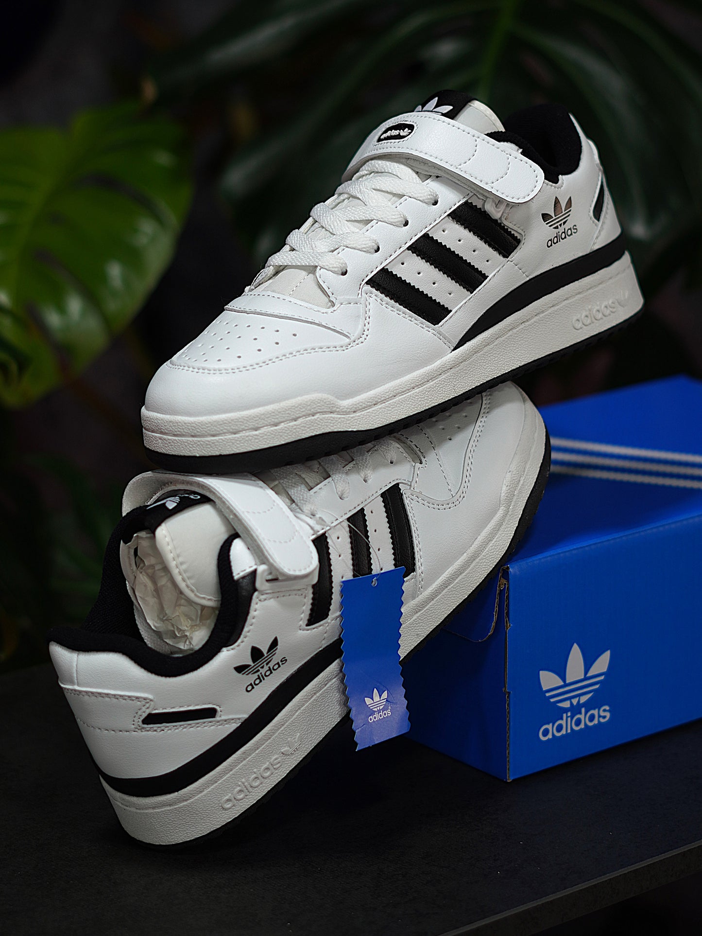 Adidas Forum - Blanca, Negra