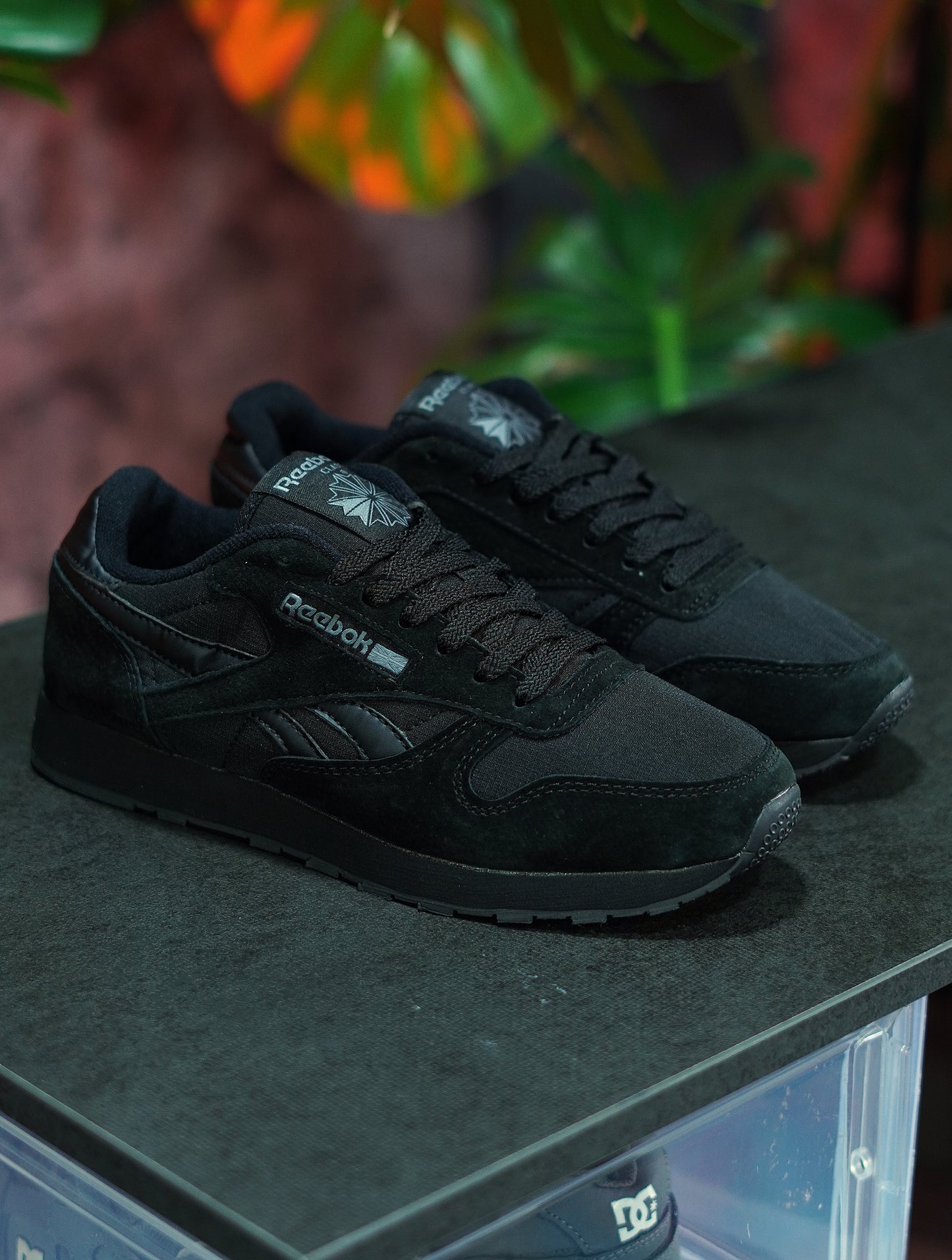 Reebok Classic Leather - Negro, Gamuza